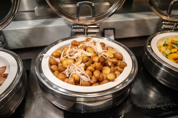Arroz integral y patatas asadas